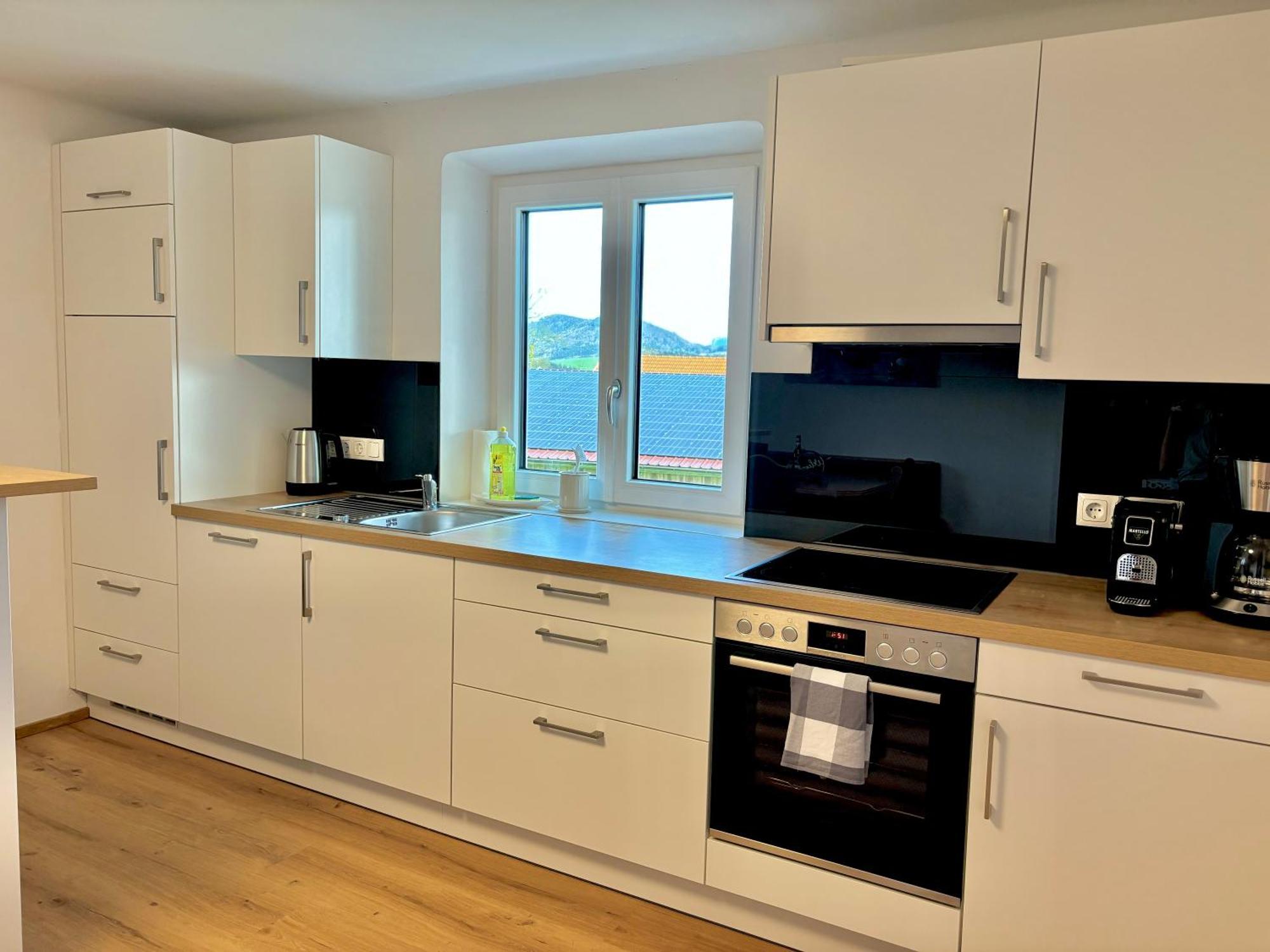 Gaesthaus "Seeblick" Seekirchen am Wallersee Rom bilde