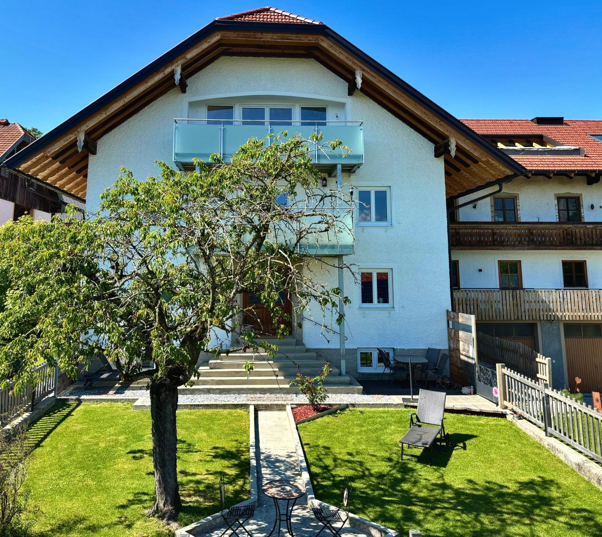 Gaesthaus "Seeblick" Seekirchen am Wallersee Eksteriør bilde